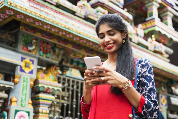 Immigration attorney using Drafty AI on mobile phone to draft legal documents